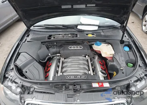 2004 Audi S4 from USA, damaged, VIN WUARL48H64K900639